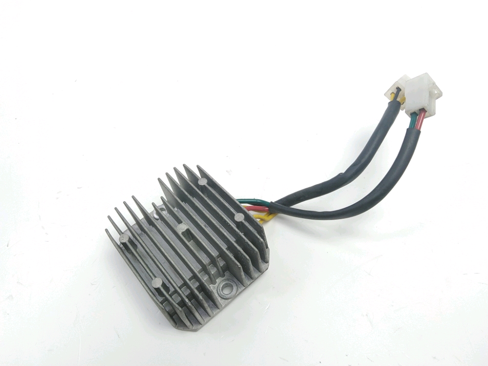 REGULATEUR DE TENSION