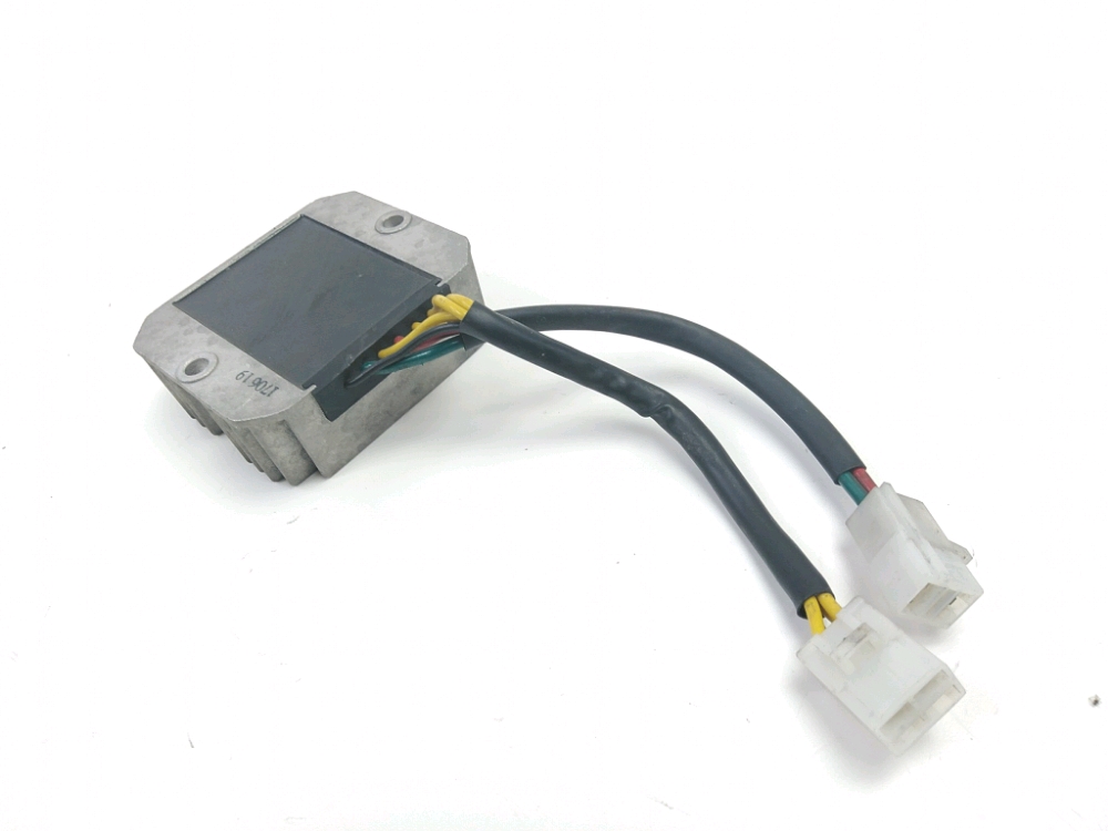 REGULATEUR DE TENSION