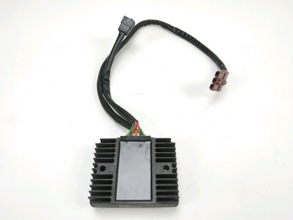 REGULATEUR DE TENSION