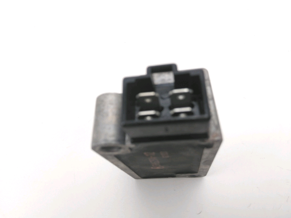 REGULATEUR DE TENSION
