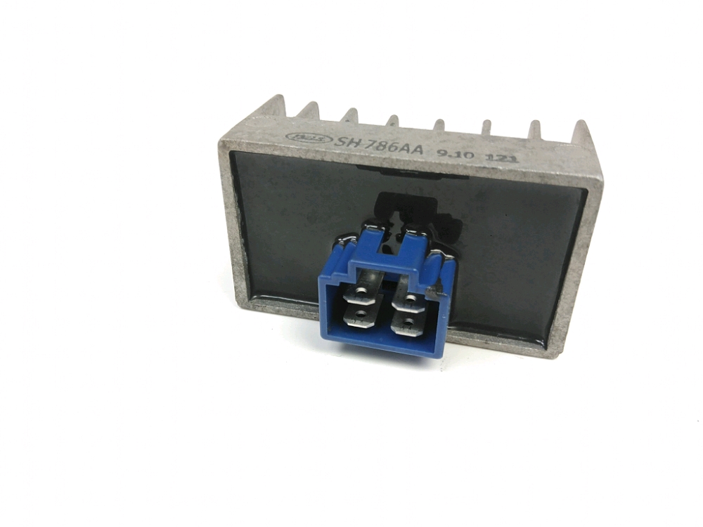 REGULATEUR DE TENSION