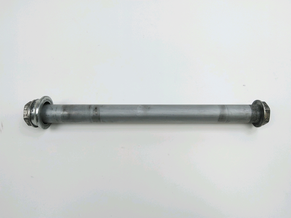 AXE DE ROUE ARRIERE