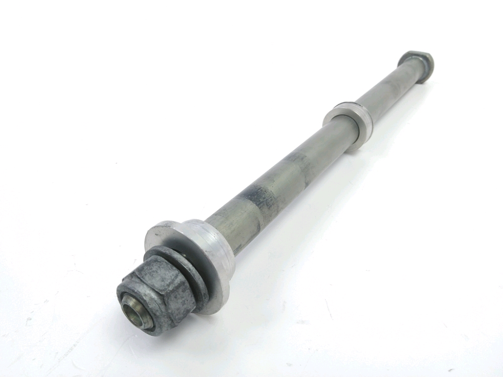 AXE DE ROUE ARRIERE