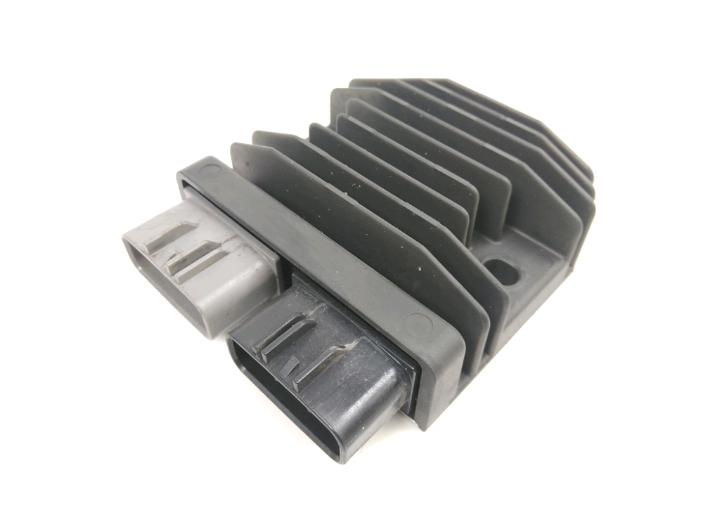 REGULATEUR DE TENSION