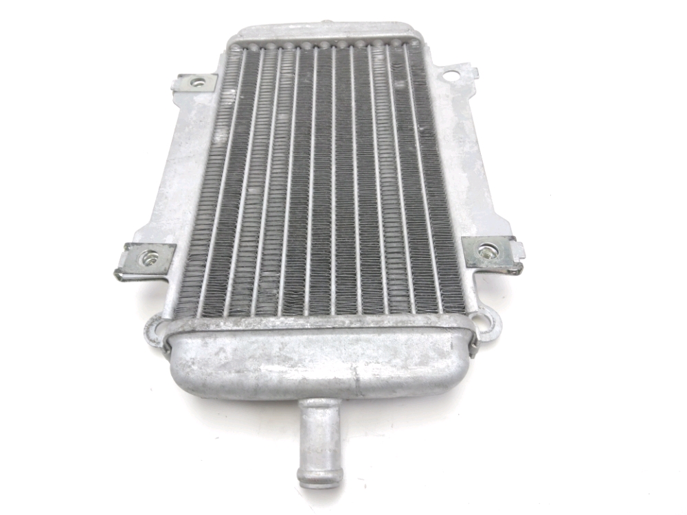 RADIATEUR EAU GAUCHE