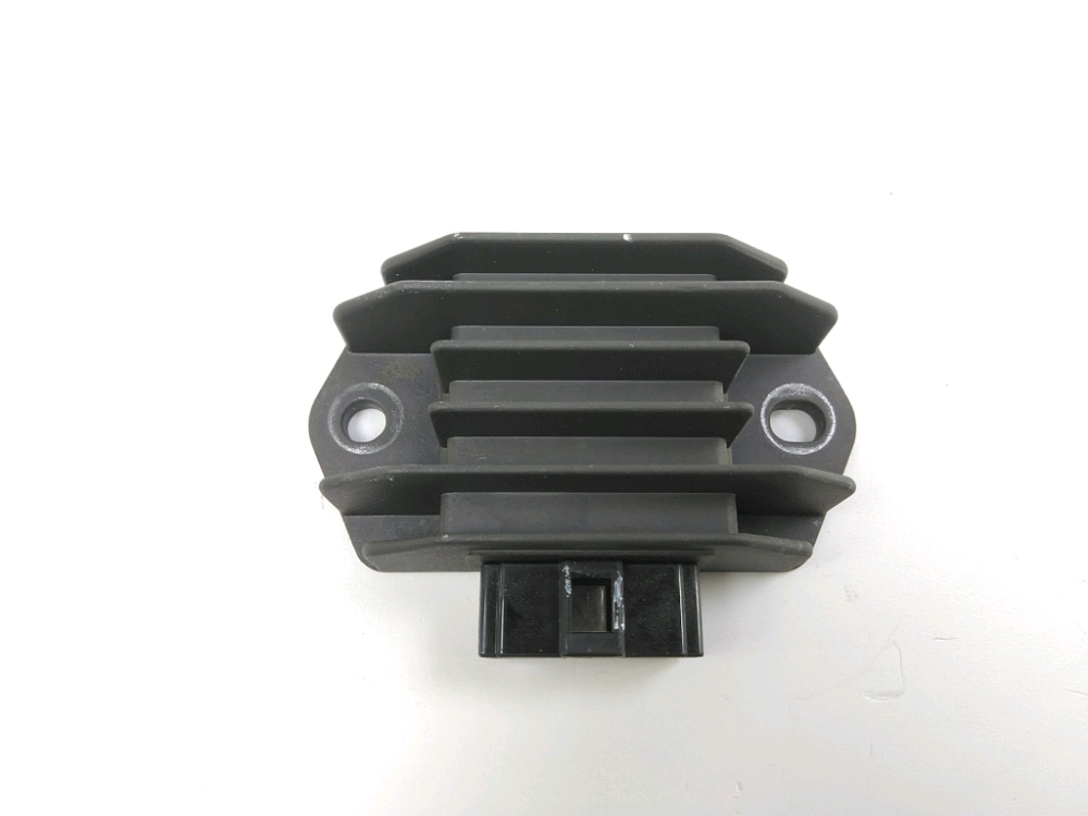 REGULATEUR DE TENSION