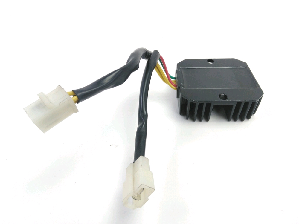 REGULATEUR DE TENSION