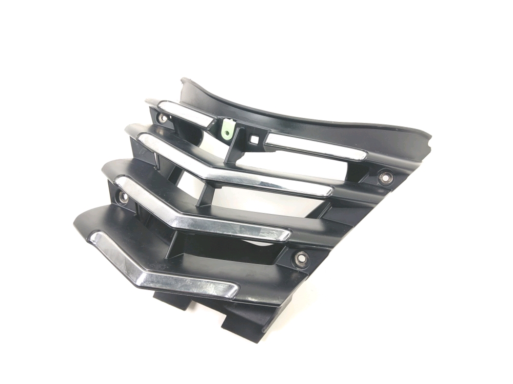GRILLE DE RADIATEUR