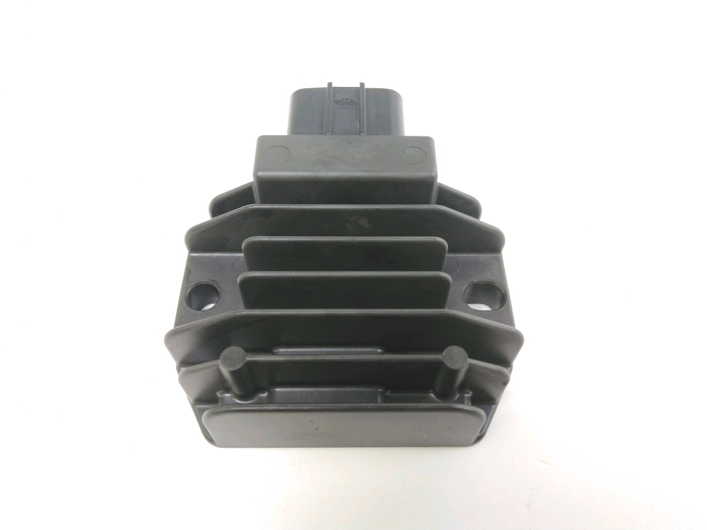 REGULATEUR DE TENSION