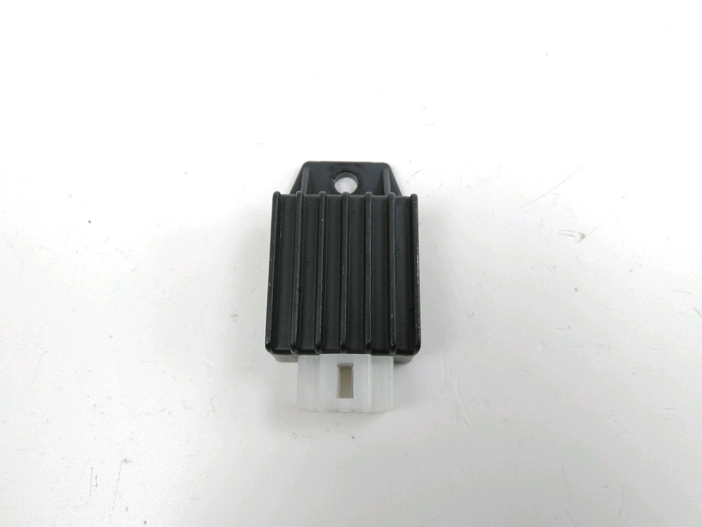 REGULATEUR DE TENSION