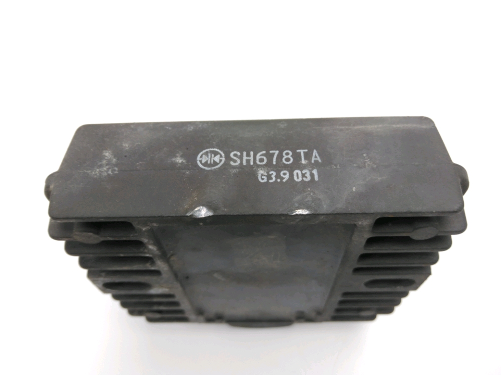 REGULATEUR DE TENSION