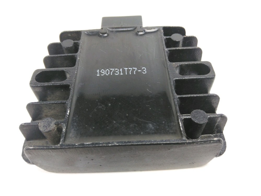 REGULATEUR DE TENSION