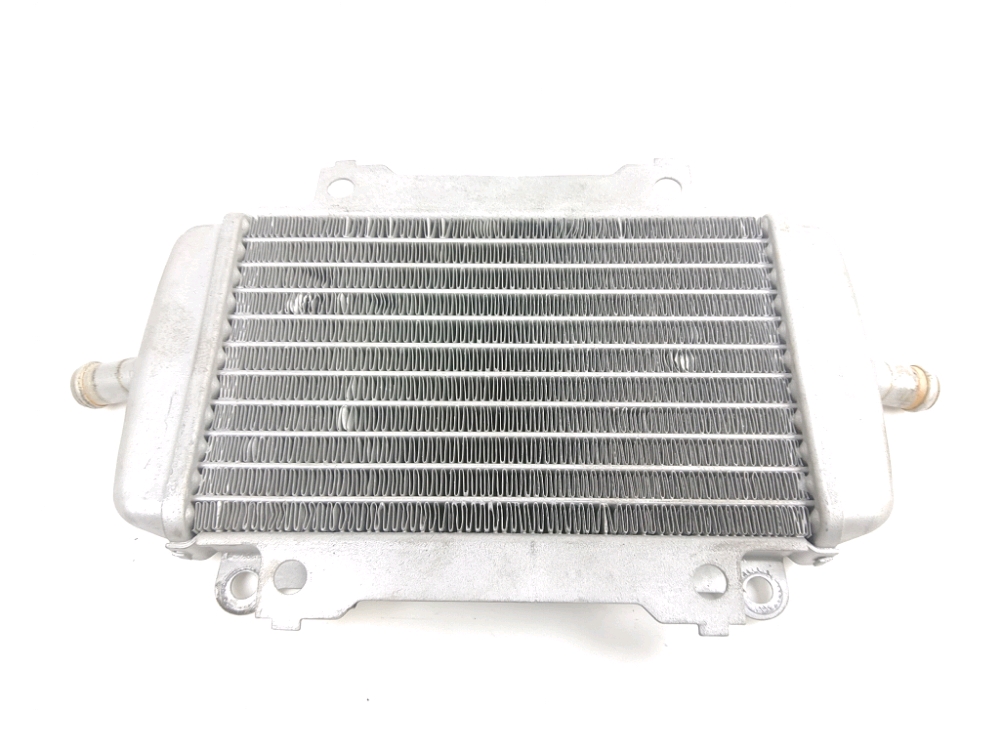 RADIATEUR EAU GAUCHE