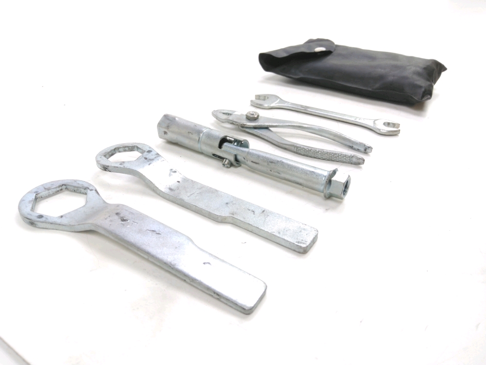 TROUSSE OUTIL