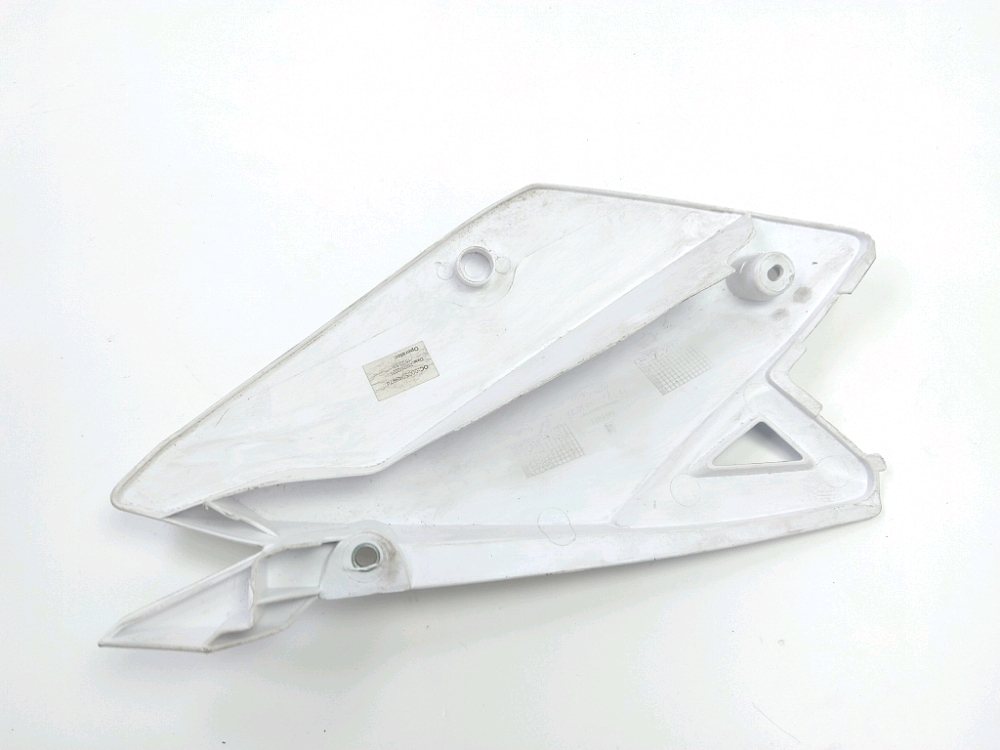 CARENAGE ARRIERE DROIT