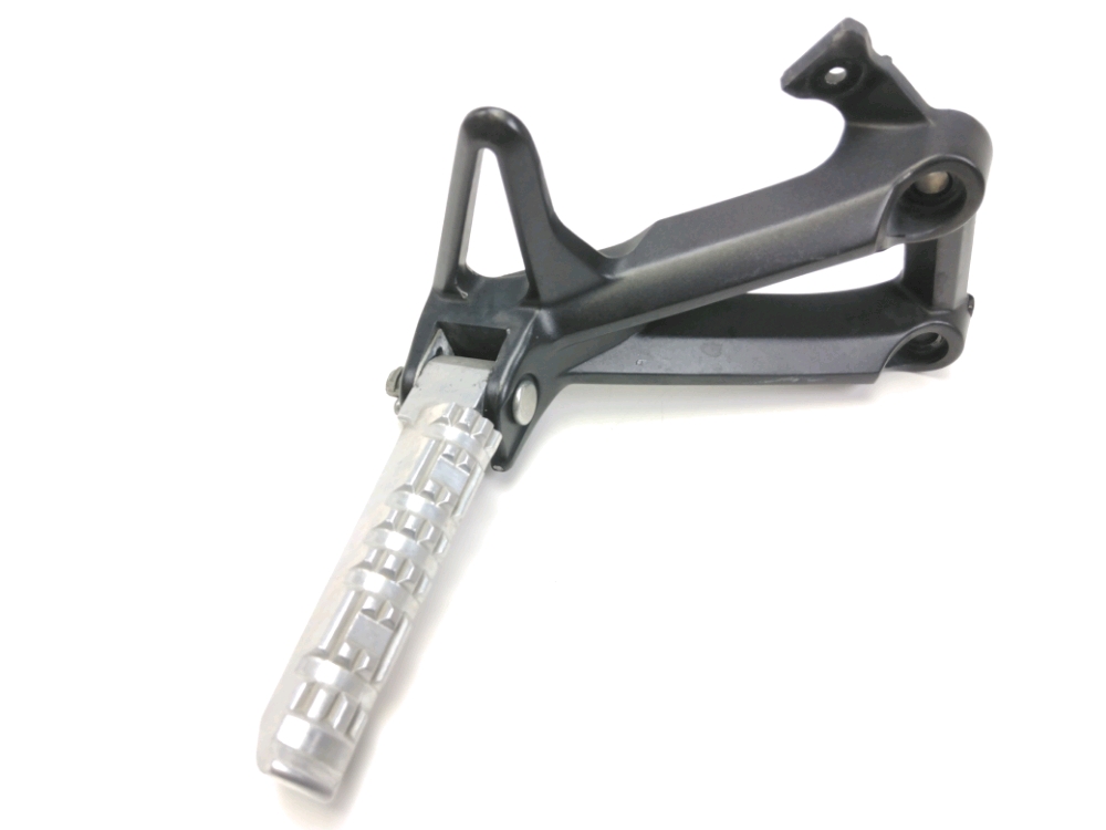 PLATINE ET REPOSE PIEDS ARRIERE DROIT