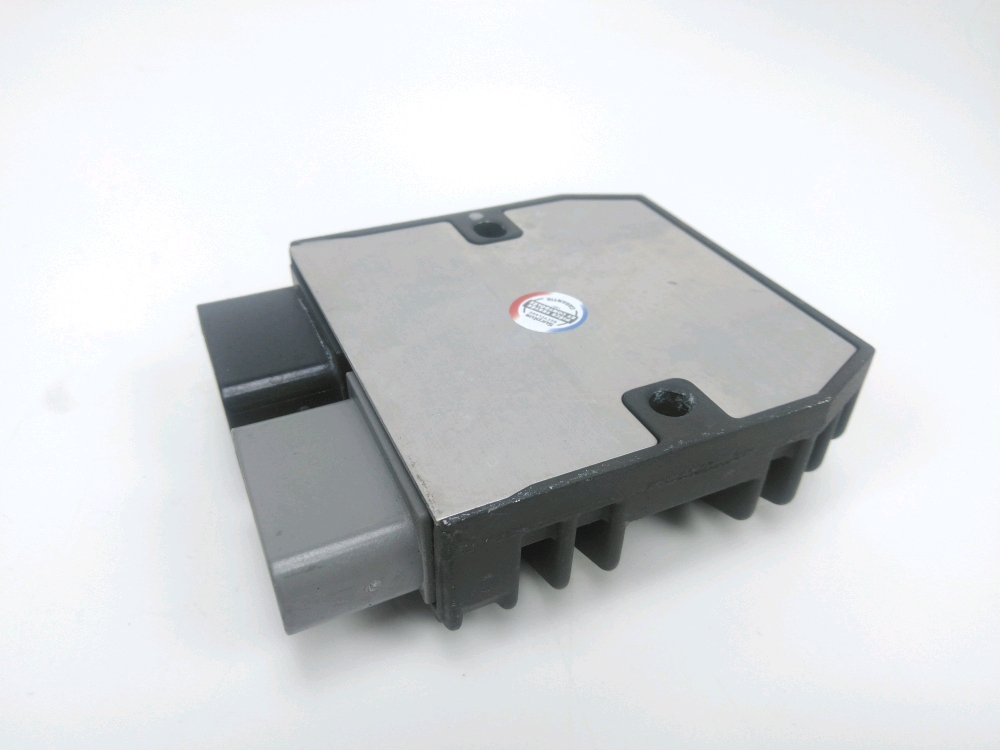 REGULATEUR DE TENSION