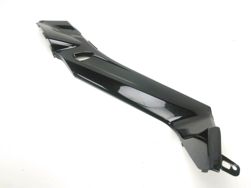 CACHE LATERAL GAUCHE