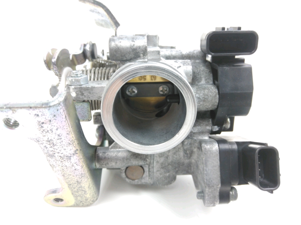 CORPS D'INJECTION DROIT