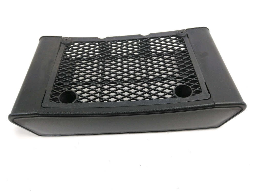 GRILLE DE RADIATEUR
