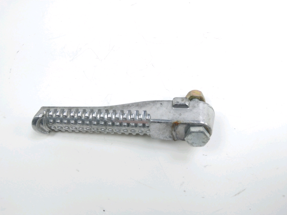 Repose pieds arriere gauche