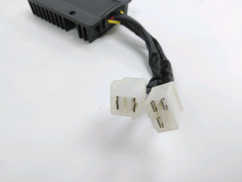 REGULATEUR DE TENSION