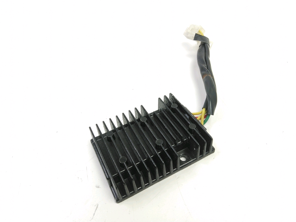 REGULATEUR DE TENSION