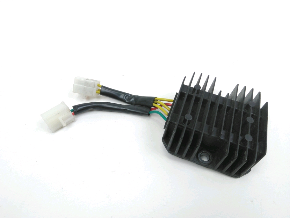 REGULATEUR DE TENSION