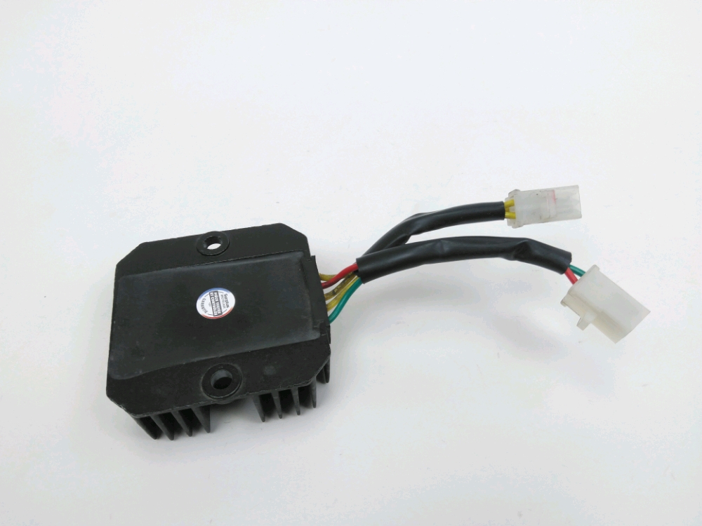 REGULATEUR DE TENSION