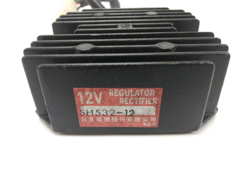 REGULATEUR DE TENSION