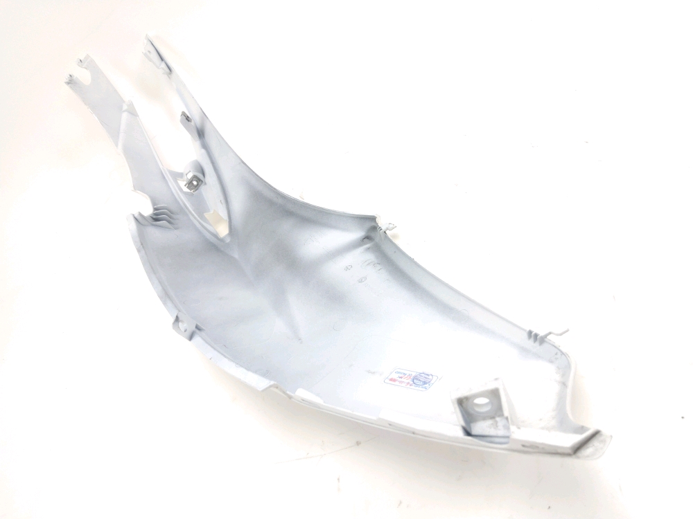 CARENAGE ARRIERE DROIT