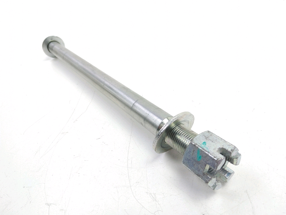 AXE DE ROUE ARRIERE