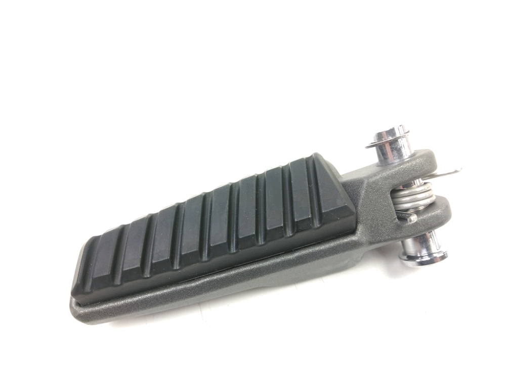 Repose pieds avant droit