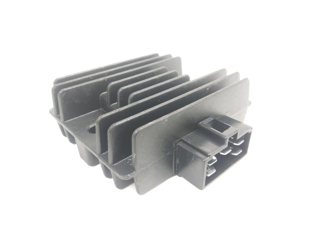 REGULATEUR DE TENSION