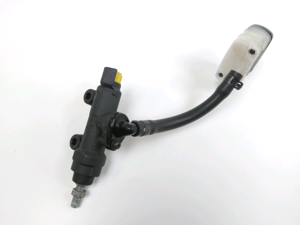 Maitre cylindre frein ar complet