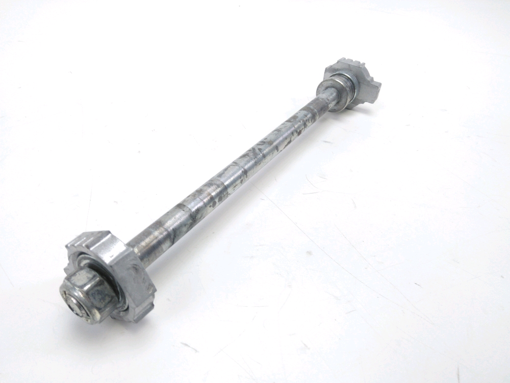 AXE DE ROUE ARRIERE
