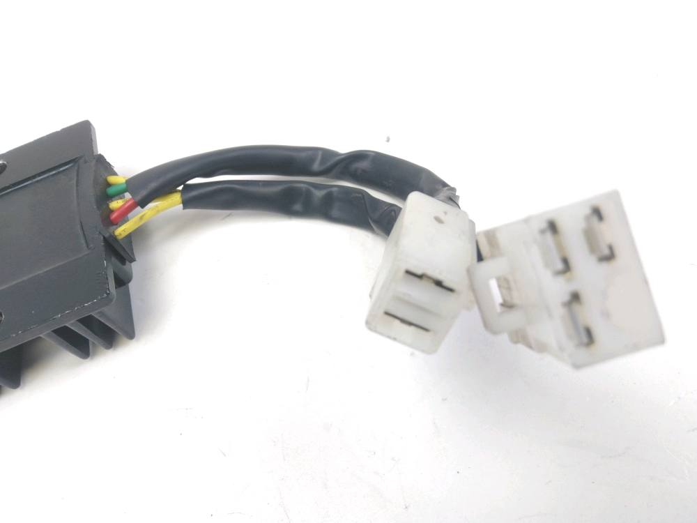 REGULATEUR DE TENSION