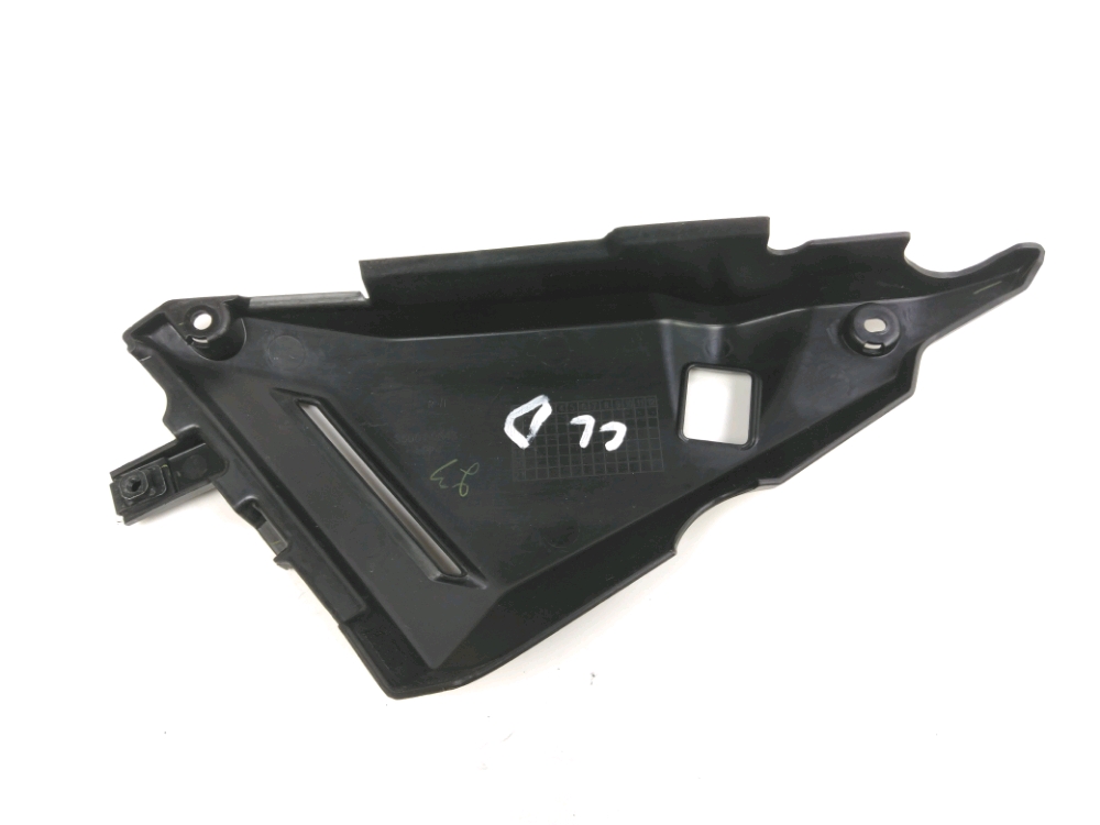 CACHE LATERAL DROIT