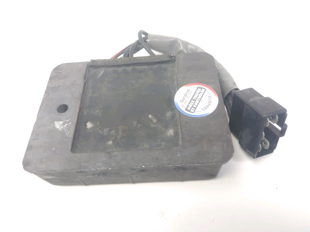 REGULATEUR DE TENSION