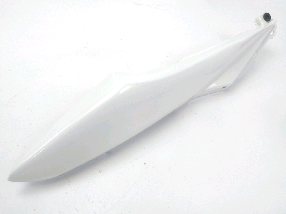 CARENAGE ARRIERE DROIT