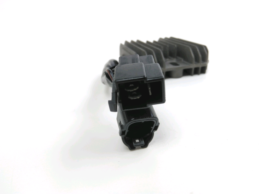 REGULATEUR DE TENSION