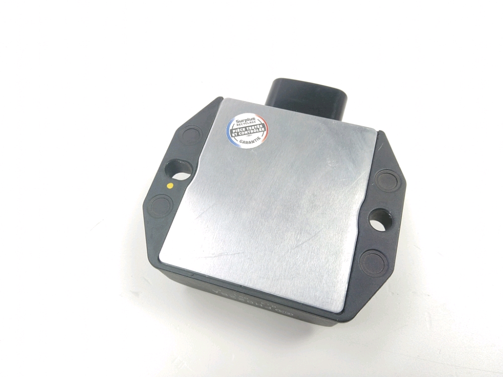 REGULATEUR DE TENSION