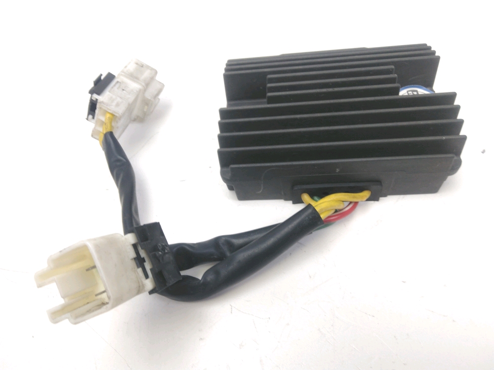 REGULATEUR DE TENSION