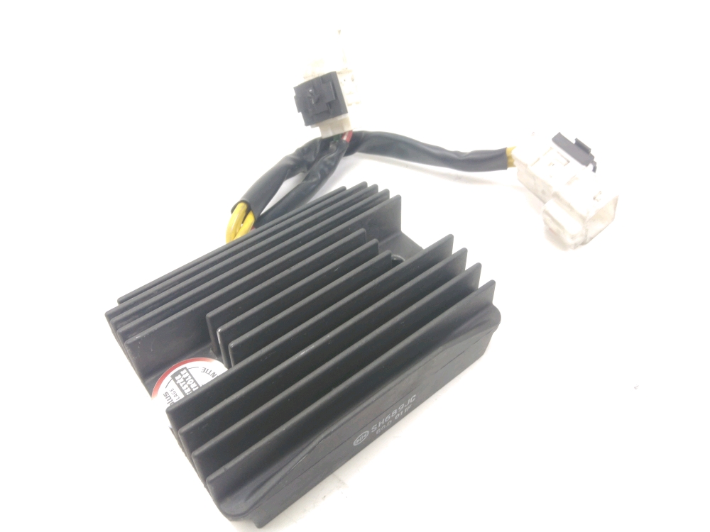 REGULATEUR DE TENSION