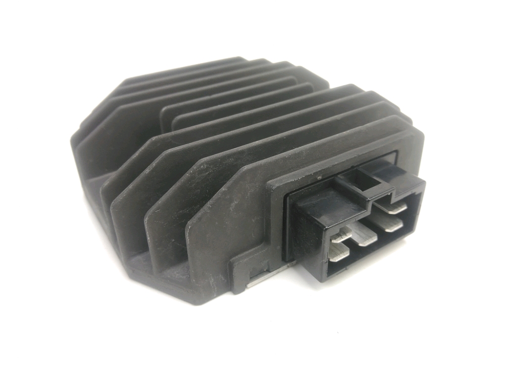 REGULATEUR DE TENSION