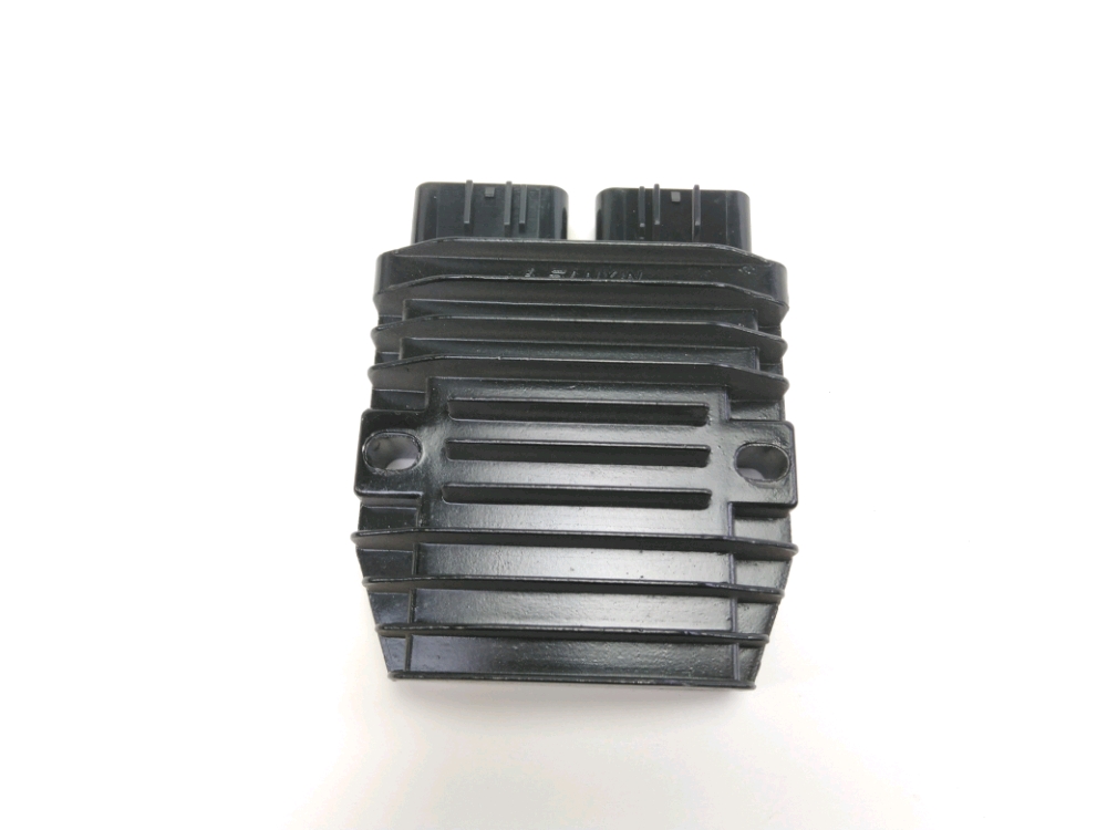 REGULATEUR DE TENSION