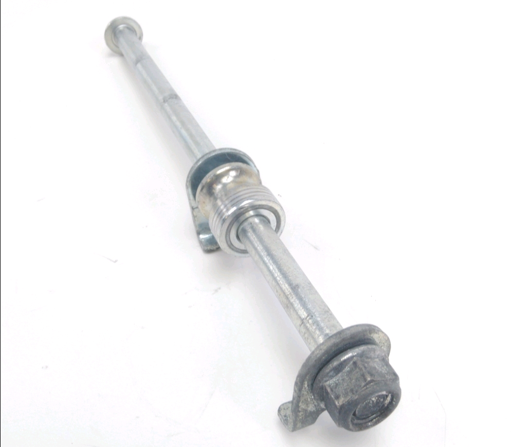 AXE DE ROUE ARRIERE