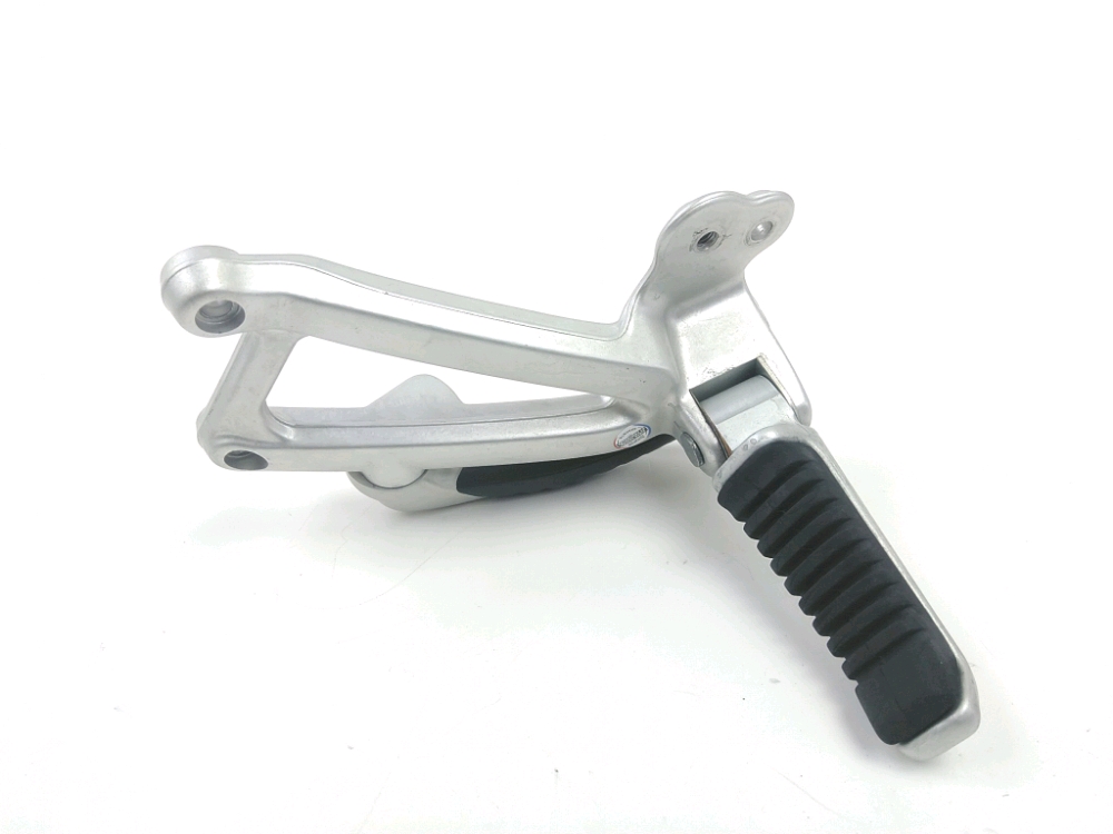 Platine et repose pieds arriere gauche