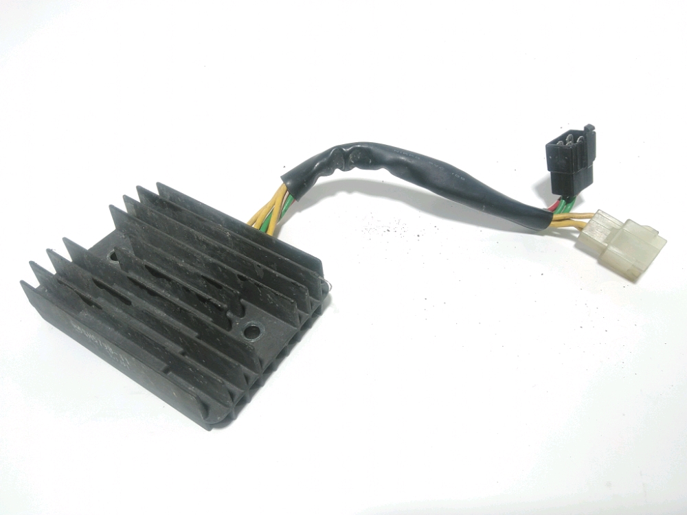 Regulateur de tension