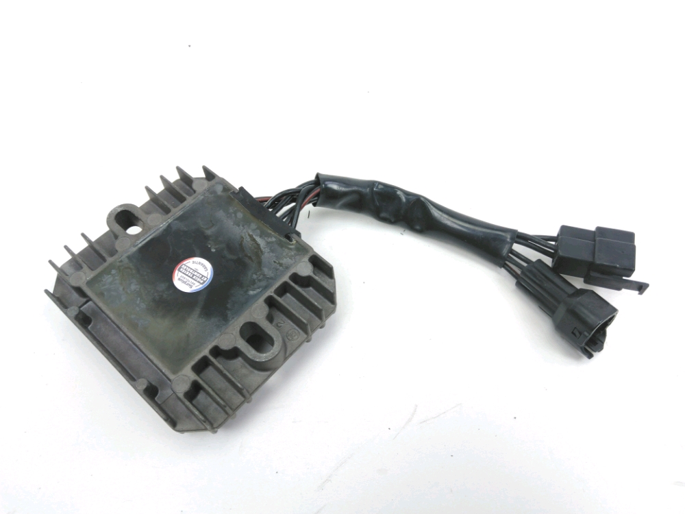 REGULATEUR DE TENSION